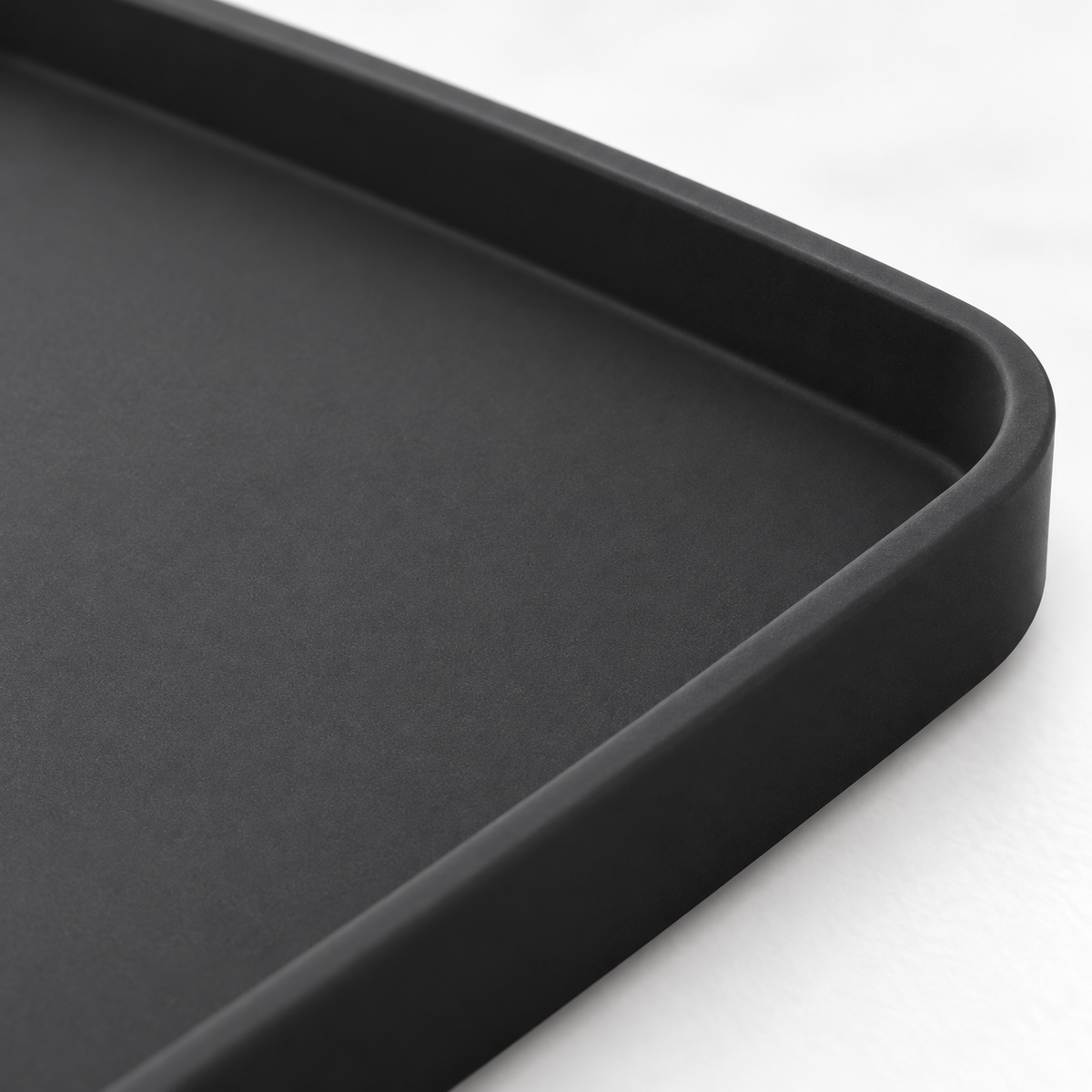 Close-up of the flexible silicone surface and edge